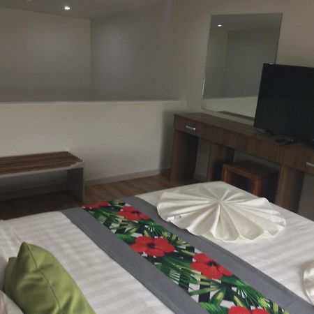 Vualiku Hotel & Apartments Нади Екстериор снимка