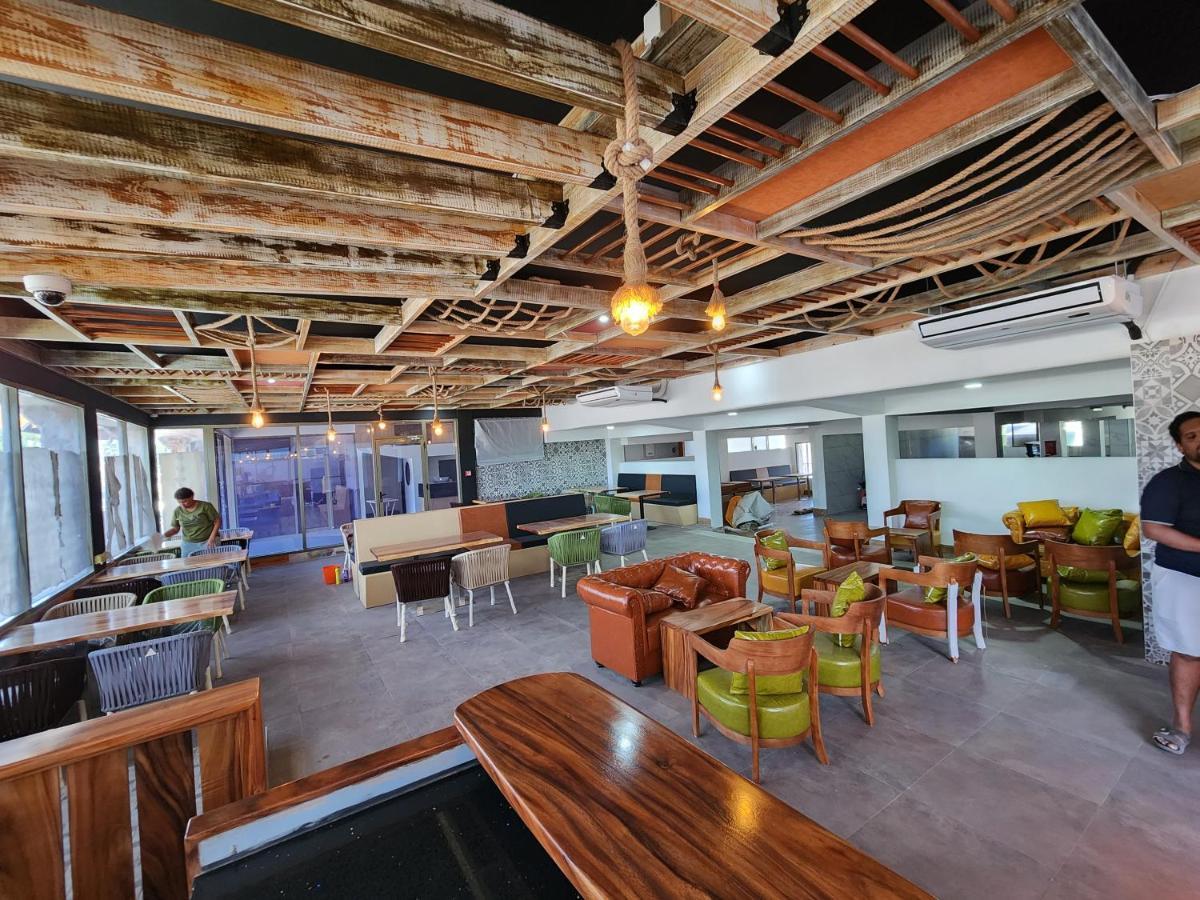 Vualiku Hotel & Apartments Нади Екстериор снимка